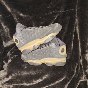 Size 5.5y- 15. Jordan 13 retro olive